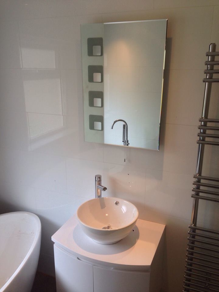 Modern Bathroom & Suite